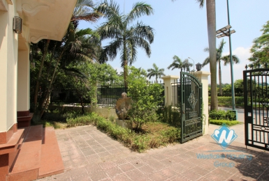 Rental house with 4 bedroom and garden in Ciputra Ha Noi